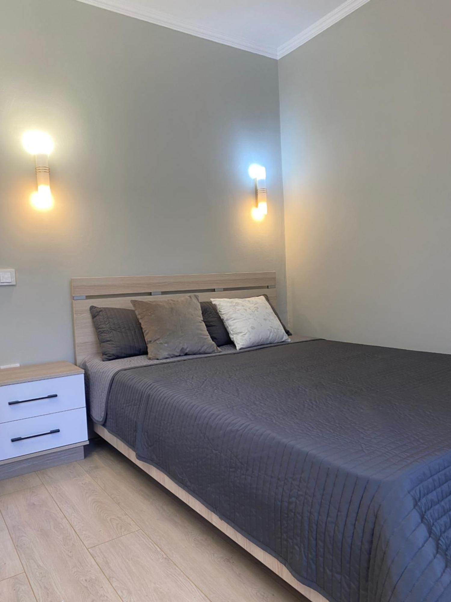 3 Bedroom Orange Apartment